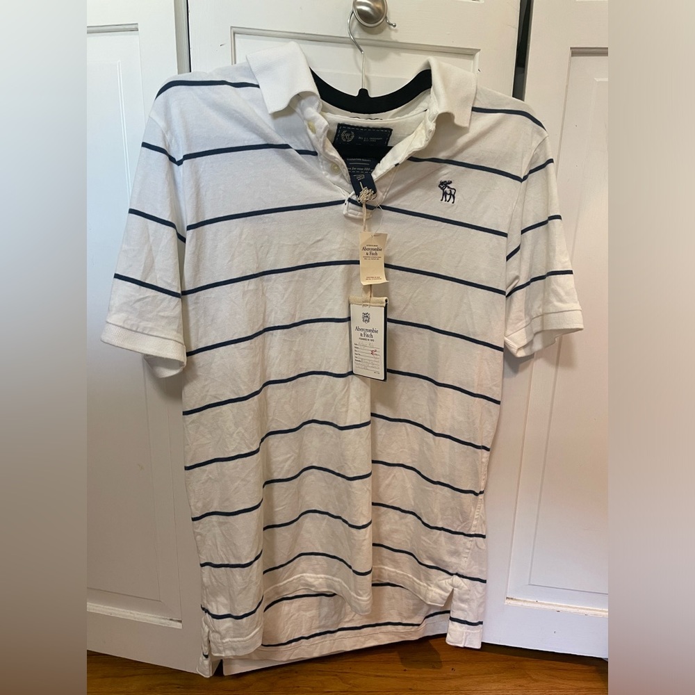 Ambercrombie & fitch- mens vintage polo. Never worn tags still on